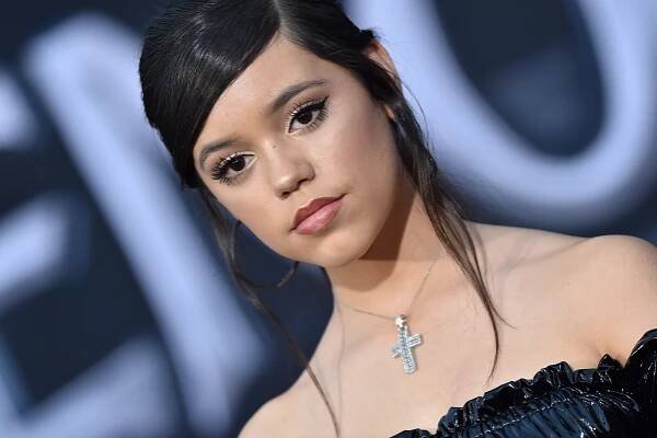 WESTWOOD, CA - OCTOBER 01:  Jenna Ortega attends the premiere of Columbia Pictures' 'Venom' at Regency Village Theatre on October 1, 2018 in Westwood, California.  (Photo by Axelle/Bauer-Griffin/FilmMagic)