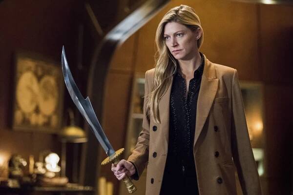 Legendy zítřka - The Great British Fake Off - Z filmu - Jes Macallan