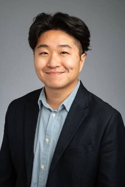 Corporate Headshots Toronto | Robert McGee Photography