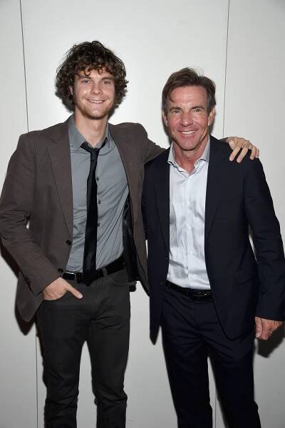 Jackovým tátou je exmanžel Meg, rovněž herec Dennis Quaid (vpravo).
