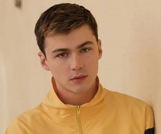 Miles Heizer