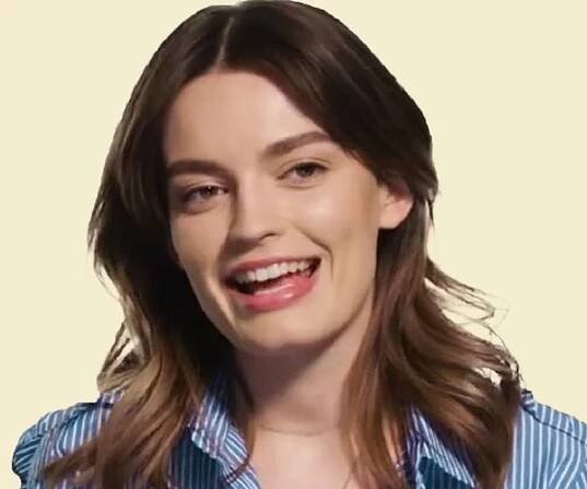 Emma Mackey Biography - Facts, Childhood, Family Life & Achievements