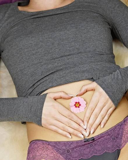 Petru trápily nesnesitelné menstruační bolesti, řešení našla po pěti letech. Teď se o něj chce podělit