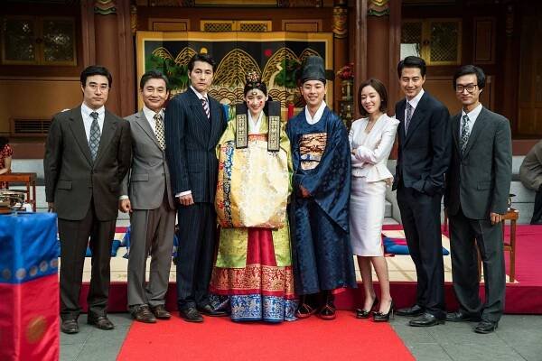 Seong-woo Bae, Seong-mo Jeong, Woo-seong Jeong, Eun-chae Jeong, Jeong-min Park, Ah-joong Kim, In-seong Jo, Woo-jin Jo - Deoking - Z natáčení