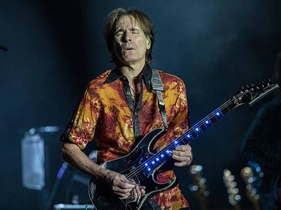 Steve Vai performing live