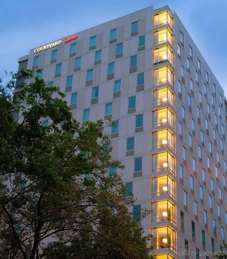 Courtyard By Marriott Portland City Center Exterior photo