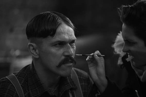 Řezník, kurva a jednooký muž - Z natáčení - Zsolt Nagy