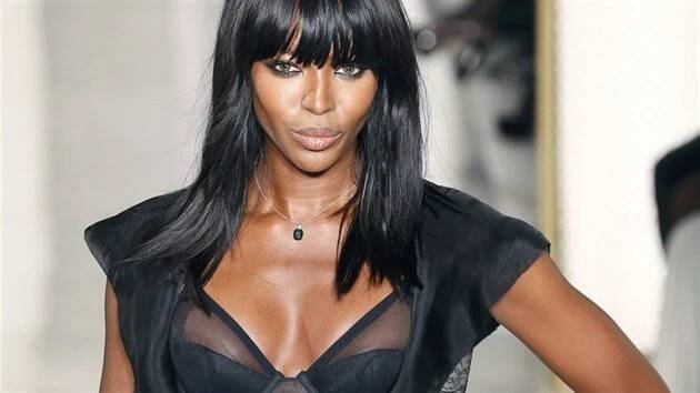 My si musely kariéru vydřít, vzkazuje Naomi Campbellová novým modelkám - iDNES.cz