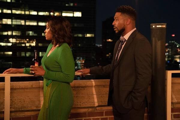 Nemocnice New Amsterdam - Jsme v tom spolu - Z filmu - Frances Turner, Jocko Sims