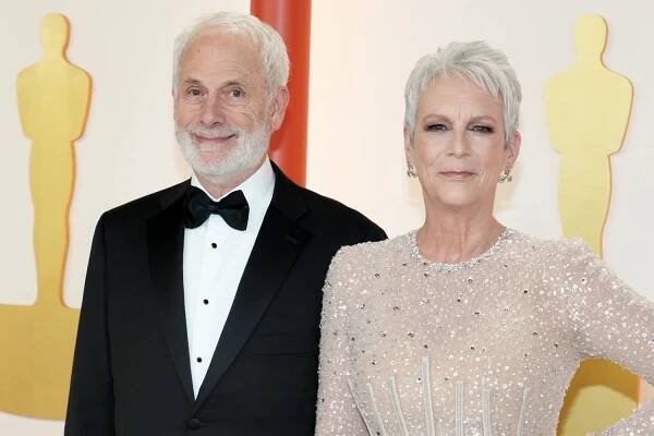 Jamie Lee Curtis Reveals the Secret to Her 40-Year Marriage with Christopher Guest: 'Stay on the Bus, the Scenery Changes'