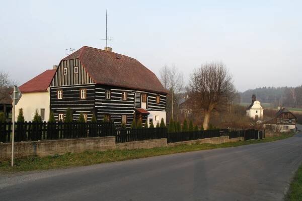 Soubor:Bukovany 0571u.jpg – Wikipedie