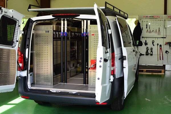 Vestavba do dodávky Mercedes Vito - ALFAVARIA Car