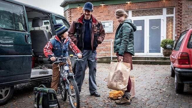 Im Abgrund - Z filmu - Jona Truschkowski, Jan Krauter, Odine Johne