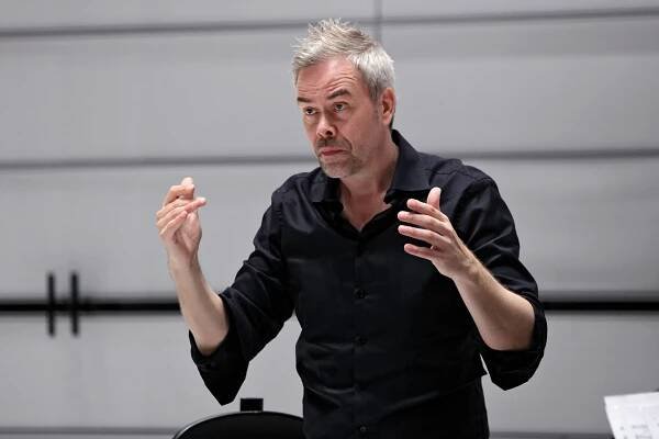 Hannu Lintu prepares for the final - The Mirjam Helin Competition