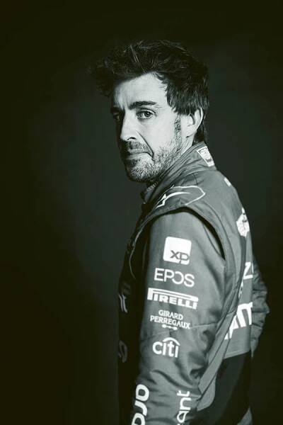 FERNANDO ALONSO – ASTON MARTIN—MAGAZINE