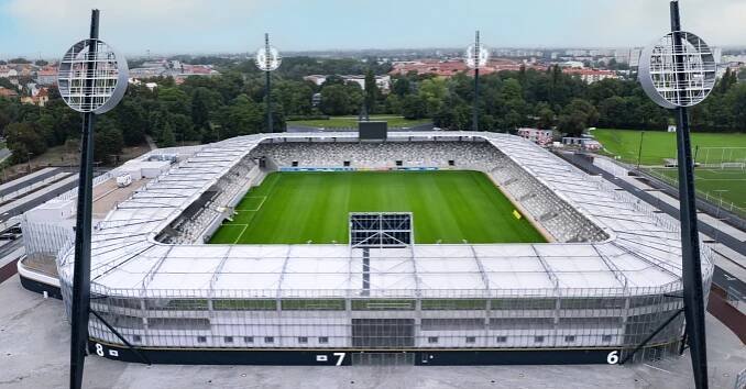 Fotbalový stadion FC Hradec králové