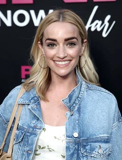 'Ginny & Georgia' Cast: Who Are They Dating Off Set?