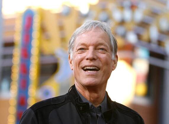 V 90 letech zemřel herec Richard Chamberlain. Diváci ho znají jako mušketýra či zamilovaného kněze