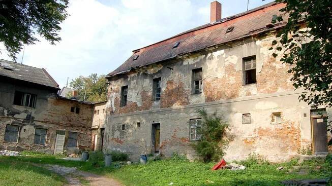 Dalní Lutyně koupila zchátralý zámek a plánuje opravu