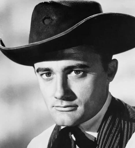 Smutná zpráva: Zemřel poslední ze Sedmi statečných Robert Vaughn