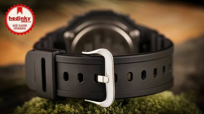 Casio G-Shock Original GA-2100-1A3ER Carbon Core Guard Utility Black Series | Hodinky-365.cz