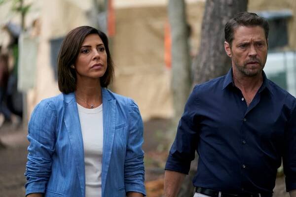 Soukromé očko - Důkaz - Z filmu - Cindy Sampson, Jason Priestley