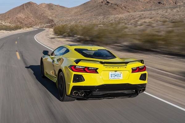 Chevrolet Corvette: Podrobné specifikace vozidel & Interaktivní nástroj pro srovnání