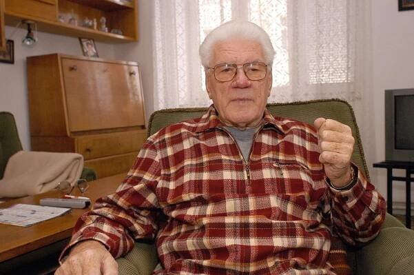 Jaroslav Moučka byl rodák z obce Studená, za svůj domov ale považoval Prahu, kde prožil většinu života.  
