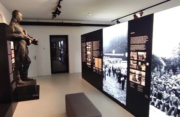 PLOŠTINA NA VRCHOLU SEZÓNY • Muzeum jihovýchodní Moravy ve Zlíně