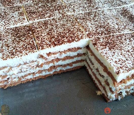 Jednoduchý nepečený zákusek z bebe sušenek, který je hotový raz dva a překoná i tiramisu.