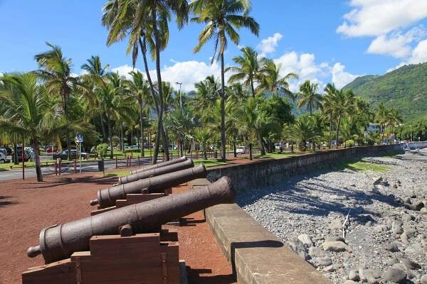 Les canons du Barachois à Saint Denis - La Réunion