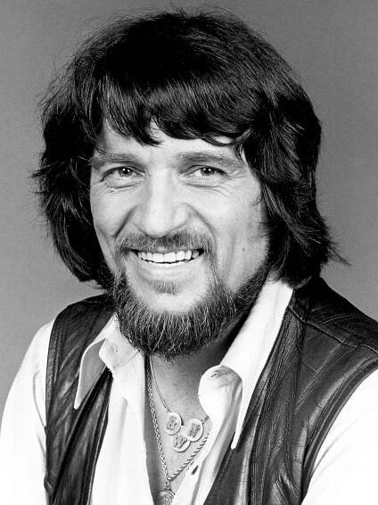 Waylon Jennings - Singer, Songwriter, Actor