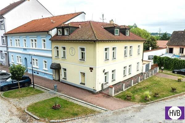 Prodej RD se dvěma BJ 5+kk a 2+1/T/G, nebytovým prostorem na Masarykově náměstí v Protivíně | Reality.iDNES.cz 