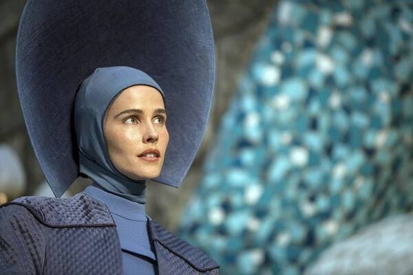 Smaragdové město - Mistress-New-Mistress - Z filmu - Isabel Lucas