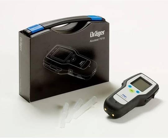 20181204150413-AlkoholtesterdregerDrUdgerAlcotest75102