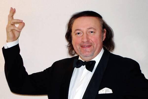 Igor Morozov (baritone)