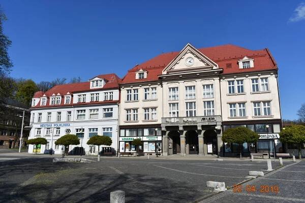 Fotogalerie "Stará" Orlová - bývalá spořitelna - č. 2064822 | Turistika.cz