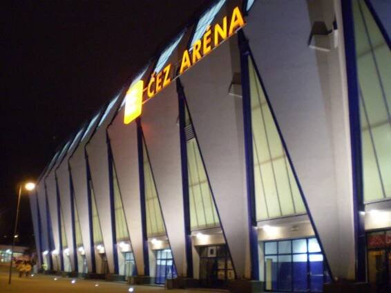Ice hockey arena