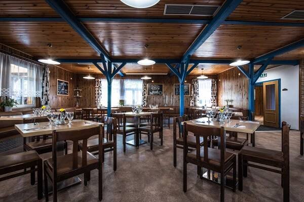 RESTAURACE EMERAN – DE - Sport areál Klíny