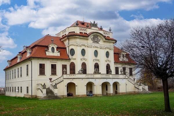 Bečváry – starý zámek – Kolínsko – Cesty a památky