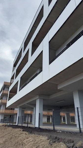 Moderní bytový dům s balkony