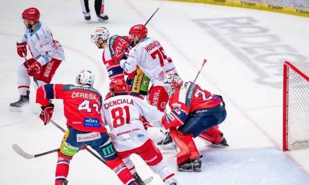 Zemětřesení v Pardubicích? Finalista se údajně plánuje zbavit dvou opor, vyhlíží posilu z NHL a objev Extraligy