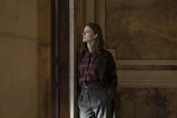 Rose Leslie - Vigil - Promo