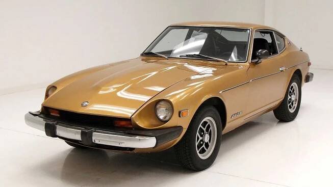 Datsun 280 Z – DOUBLE RED Cars Museum