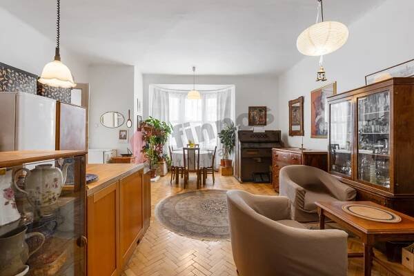 Prodej bytu 5+1 a více, 155 m2, Praha, ulice Zlatnická, okres Praha