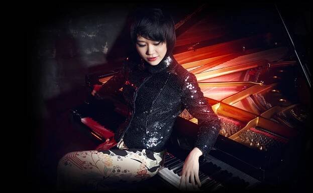 K České filharmonii se vrací hvězdná umělecká dvojice: Yuja Wang a Simon Rattle
