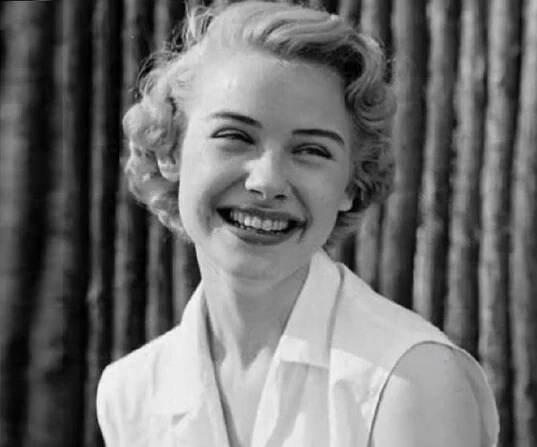 Hope Lange Biography - Facts, Childhood, Family Life & Achievements