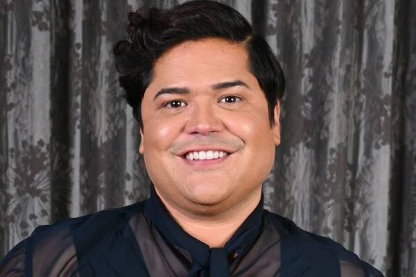Harvey Guillén Believed He Couldn’t Succeed in Hollywood as a Fat, Gay Latino