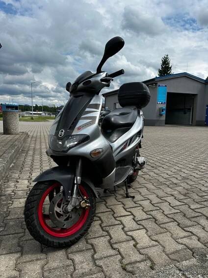 Skútr Gilera Runner 50SP