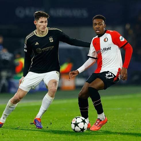 Brentford sign Dutch midfielder Milambo from Feyenoord